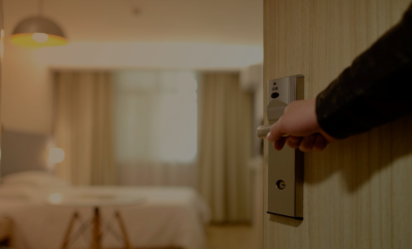 Hospitality and blockchain. Cover